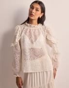 Neo Noir - Hvit - Nadira Embroidery Blouse