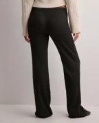 Nelly - Svart - My Favorite Structured Pants