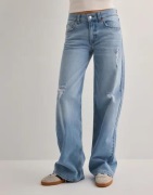 Nelly - Blå - Low Waist Loose Jeans