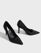 Nelly - Svart - Classic High Pump