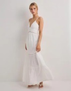 Nelly - Hvit - Maxi Lace Insert Dress