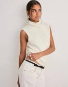 Neo Noir - Hvit - Odelia Knit Top